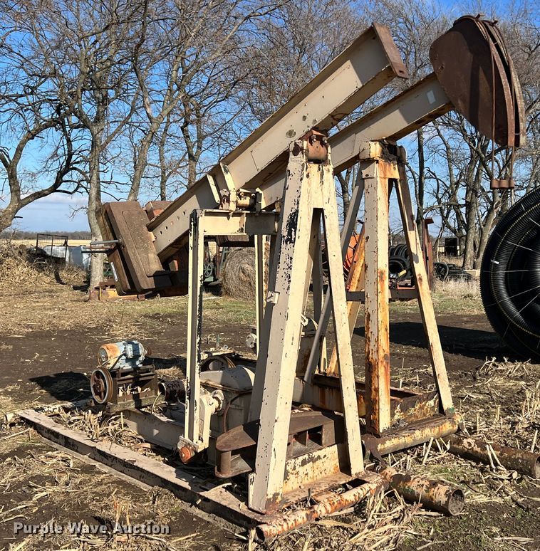 image for item ID9247 (2) pump jacks