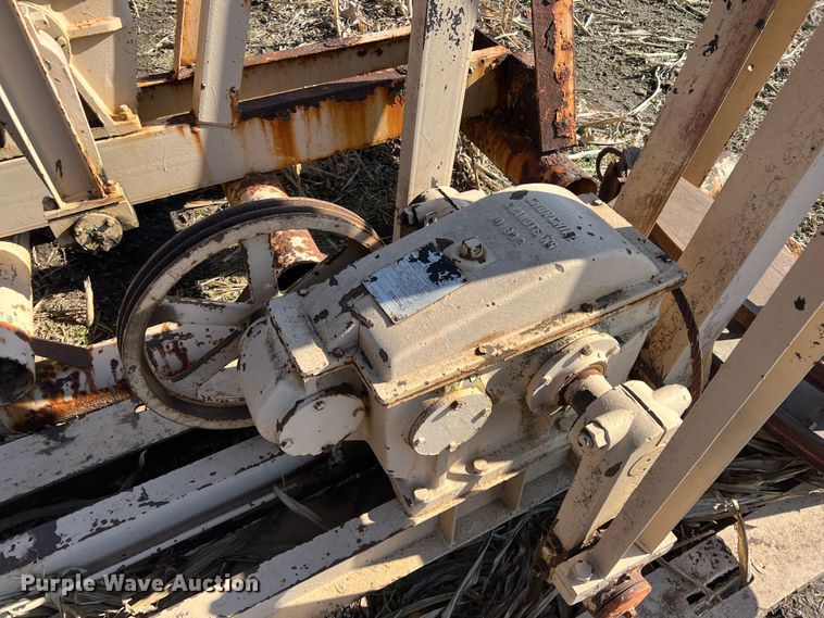 image for item ID9247 (2) pump jacks