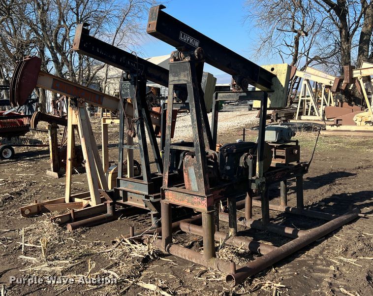 image for item ID9248 (3) pump jacks