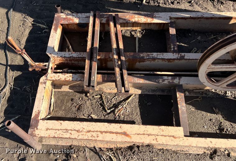 image for item ID9248 (3) pump jacks