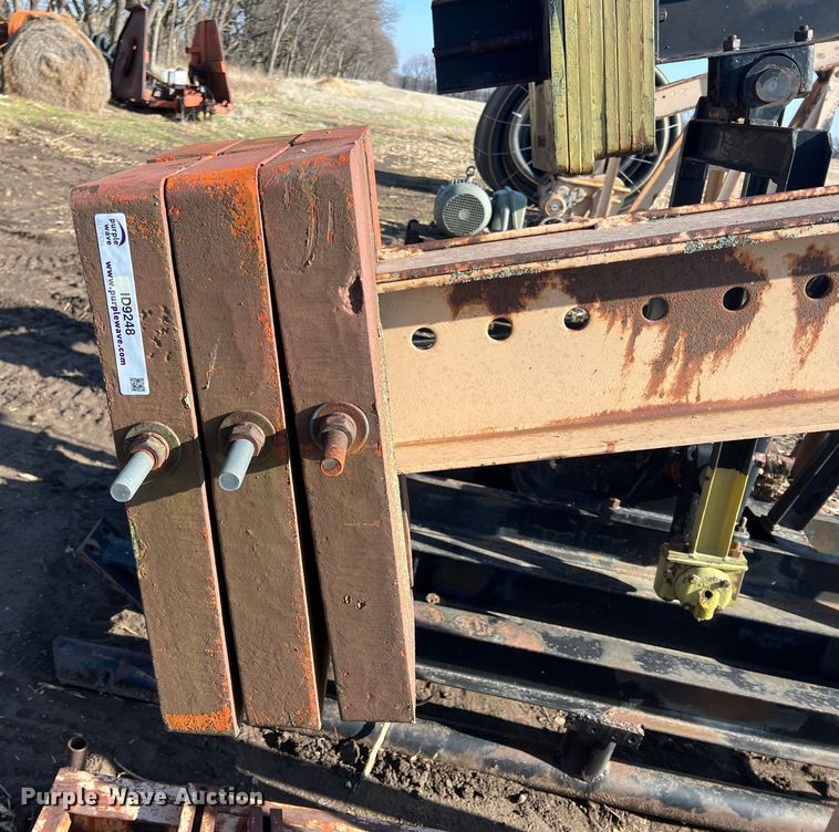 image for item ID9248 (3) pump jacks