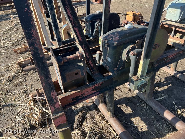 image for item ID9248 (3) pump jacks