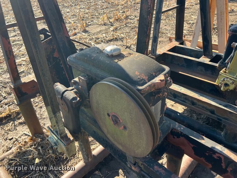 image for item ID9248 (3) pump jacks