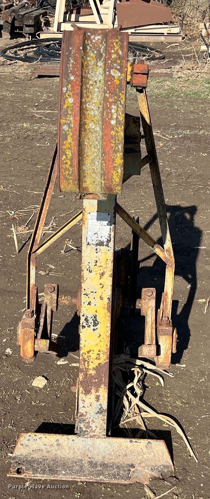 image for item ID9249 Jensen 2D7  pump jack
