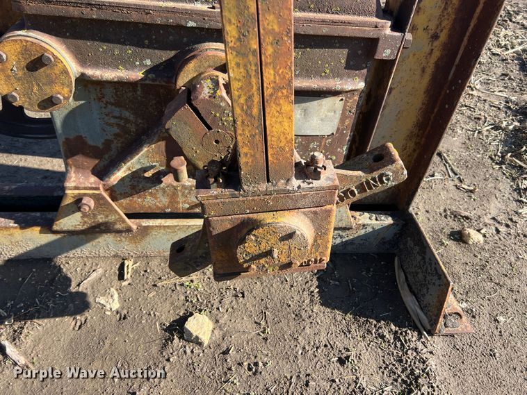 image for item ID9249 Jensen 2D7  pump jack