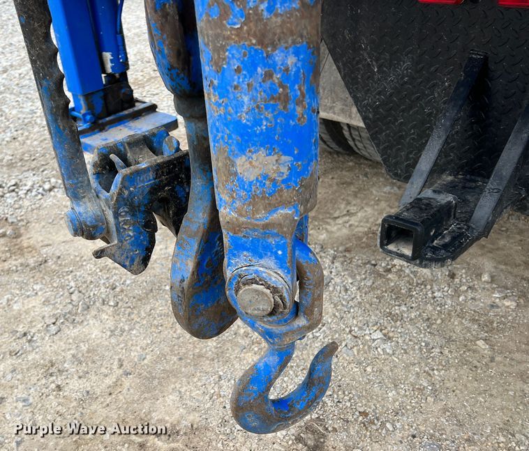 image for item ID9255 2007 Freightliner M106  well service truck