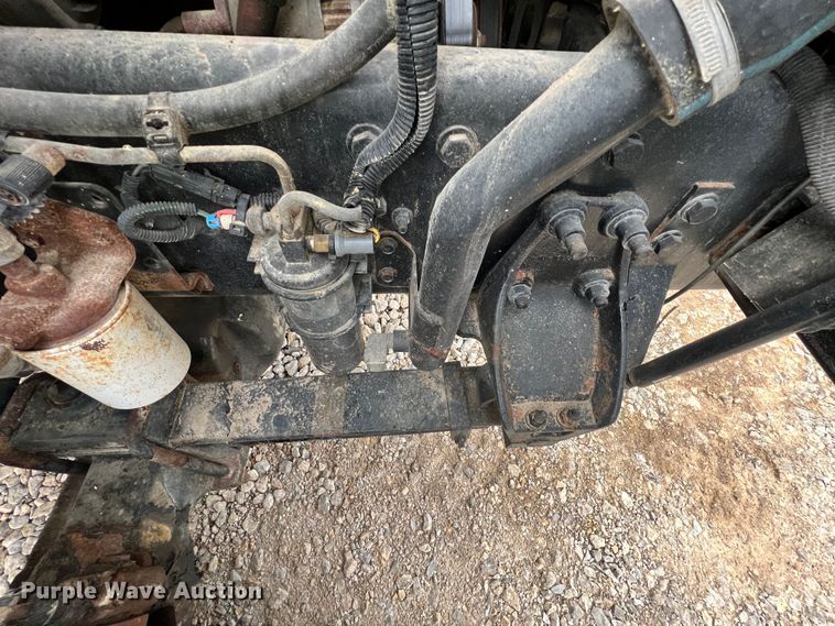 image for item ID9255 2007 Freightliner M106  well service truck