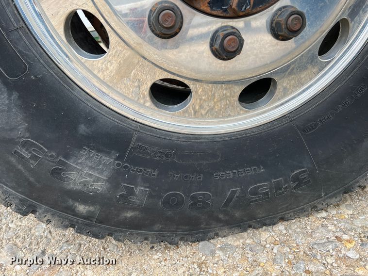 image for item ID9255 2007 Freightliner M106  well service truck