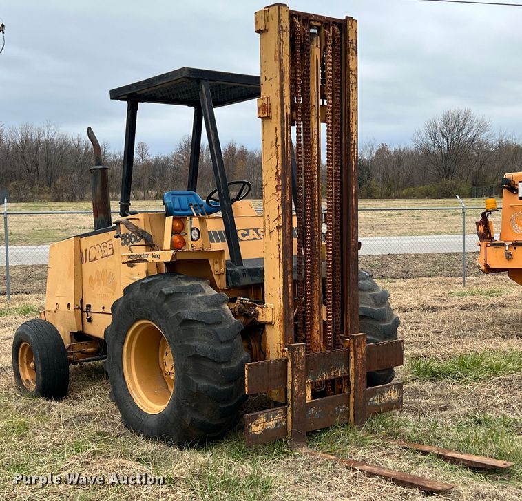 image for item ID9273 1982 Case 586D  forklift