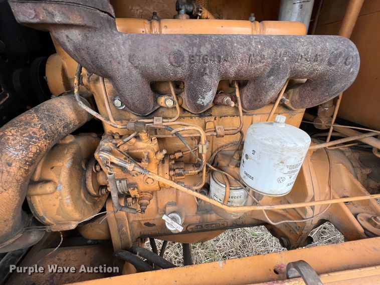 image for item ID9273 1982 Case 586D  forklift