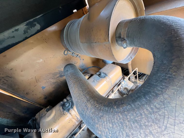 image for item ID9273 1982 Case 586D  forklift