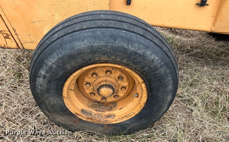 image for item ID9273 1982 Case 586D  forklift