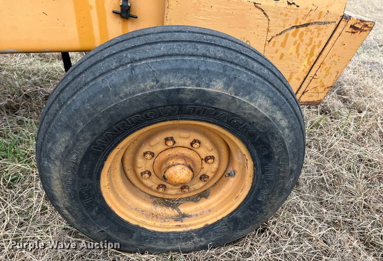 image for item ID9273 1982 Case 586D  forklift