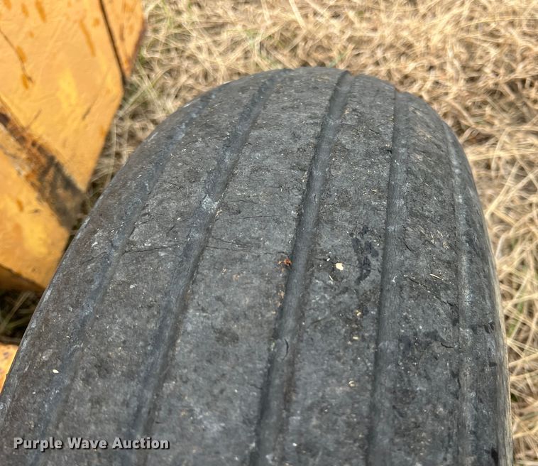 image for item ID9273 1982 Case 586D  forklift