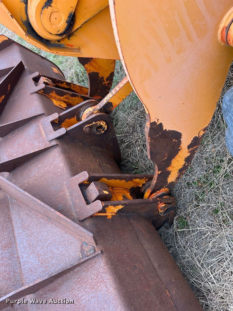 image for item ID9274 2002 Daewoo Mega 200III  wheel loader