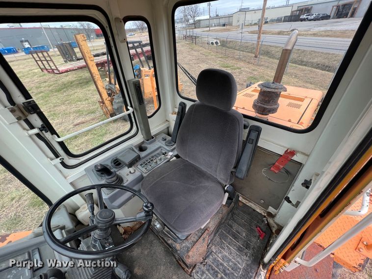 image for item ID9274 2002 Daewoo Mega 200III  wheel loader