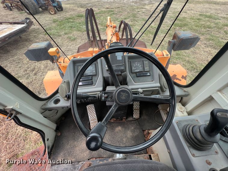 image for item ID9274 2002 Daewoo Mega 200III  wheel loader