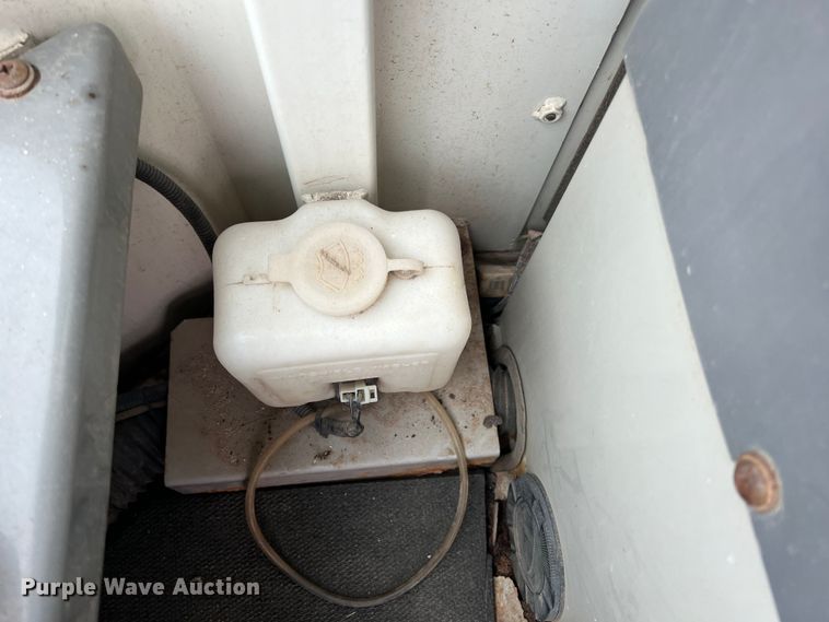 image for item ID9274 2002 Daewoo Mega 200III  wheel loader