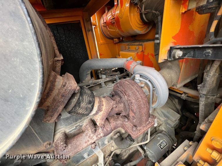 image for item ID9274 2002 Daewoo Mega 200III  wheel loader