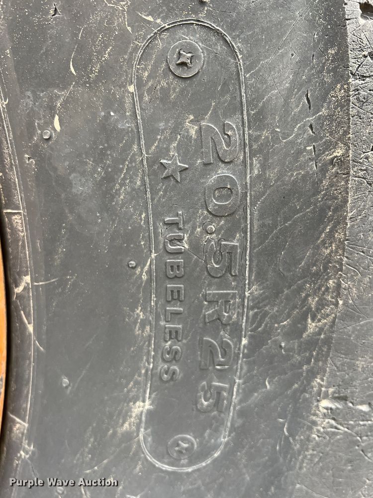 image for item ID9274 2002 Daewoo Mega 200III  wheel loader