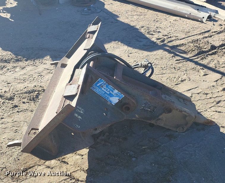 image for item IU9898 Bobcat  skid steer breaker