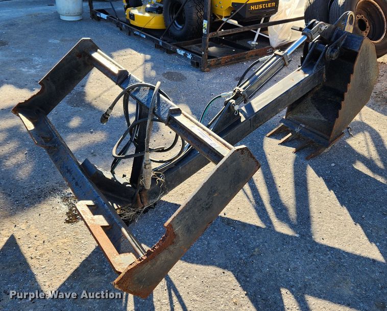 image for item JB9684 Skid steer backhoe
