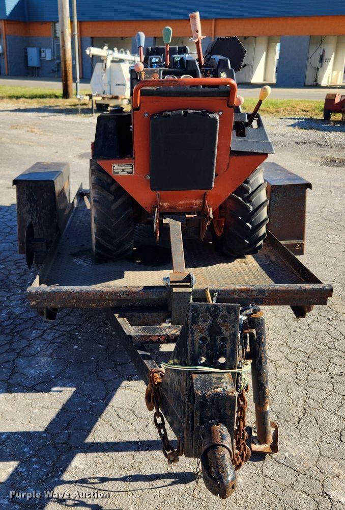 image for item JB9689 2007 Ditch Witch 1820  trencher