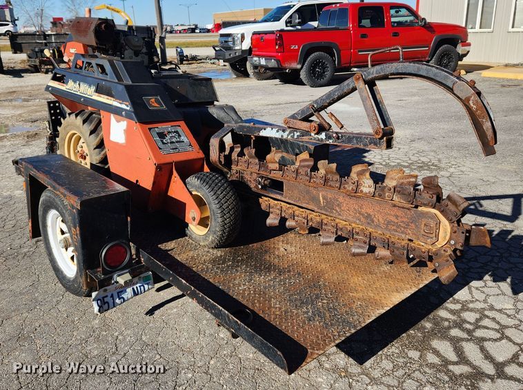 image for item JB9689 2007 Ditch Witch 1820  trencher