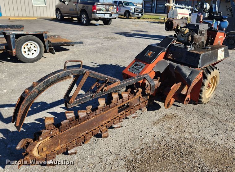 image for item JB9689 2007 Ditch Witch 1820  trencher
