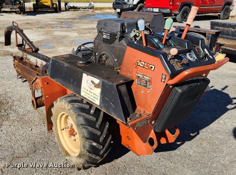 image for item JB9689 2007 Ditch Witch 1820  trencher