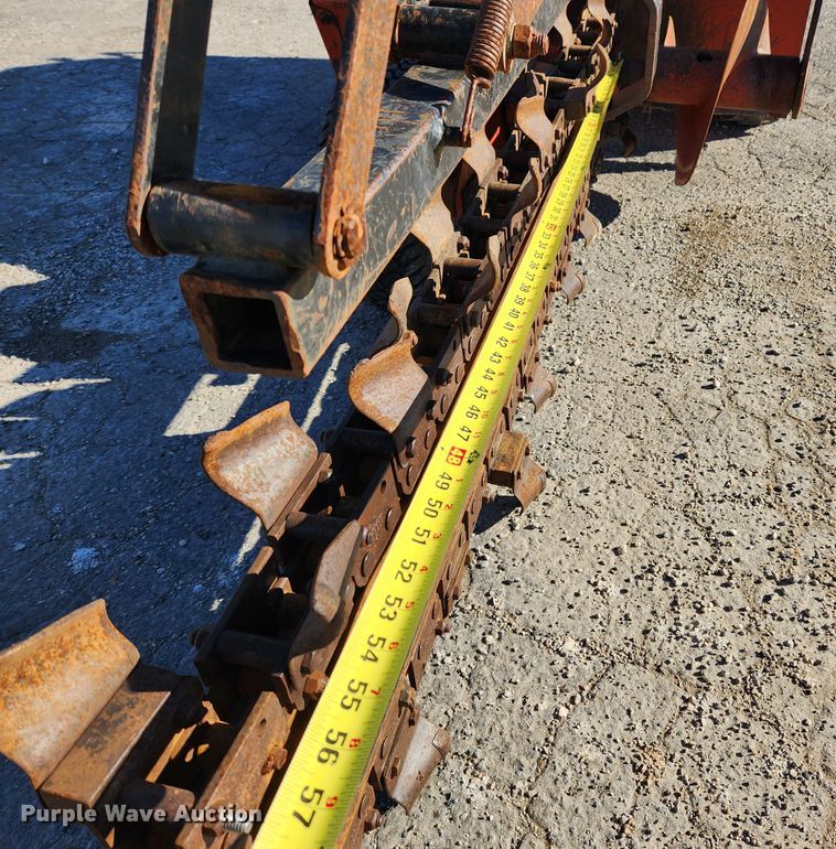 image for item JB9689 2007 Ditch Witch 1820  trencher