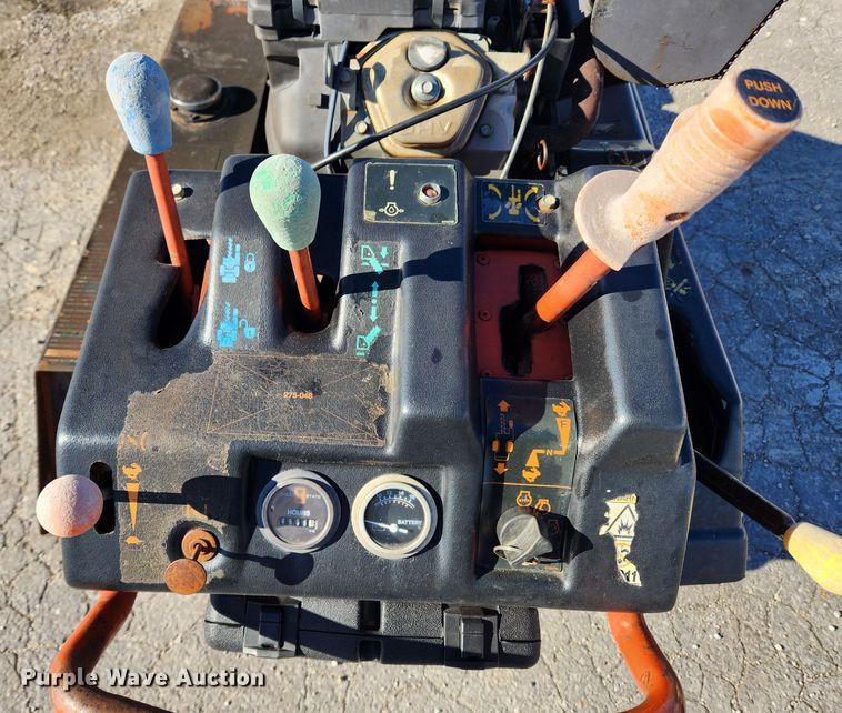 image for item JB9689 2007 Ditch Witch 1820  trencher