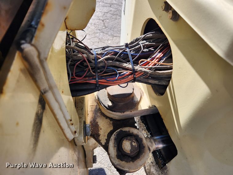 image for item JB9691 2007 Ingersoll Rand DD-24  double drum vibratory roller