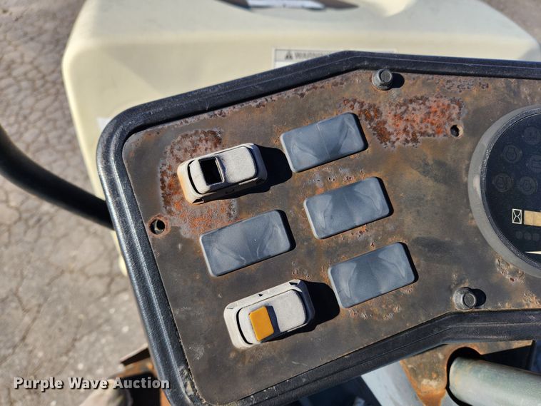 image for item JB9691 2007 Ingersoll Rand DD-24  double drum vibratory roller