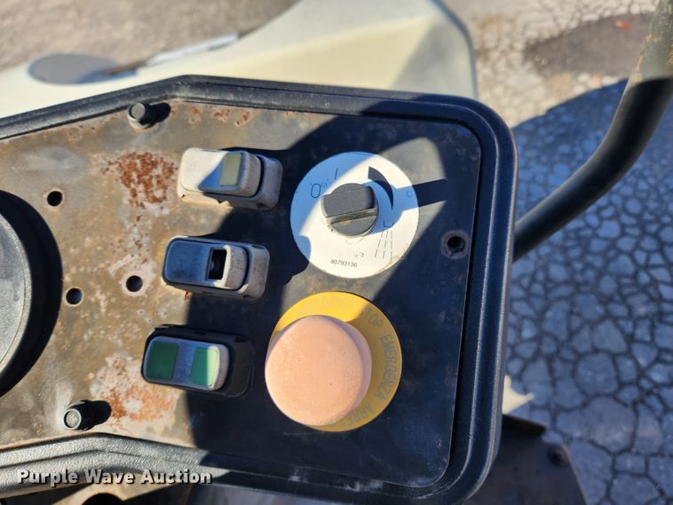 image for item JB9691 2007 Ingersoll Rand DD-24  double drum vibratory roller