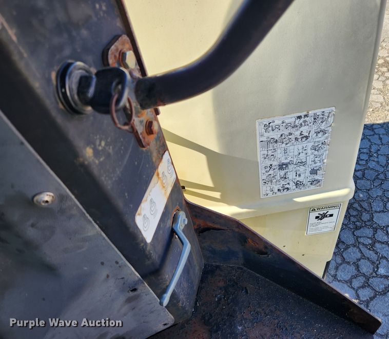 image for item JB9691 2007 Ingersoll Rand DD-24  double drum vibratory roller