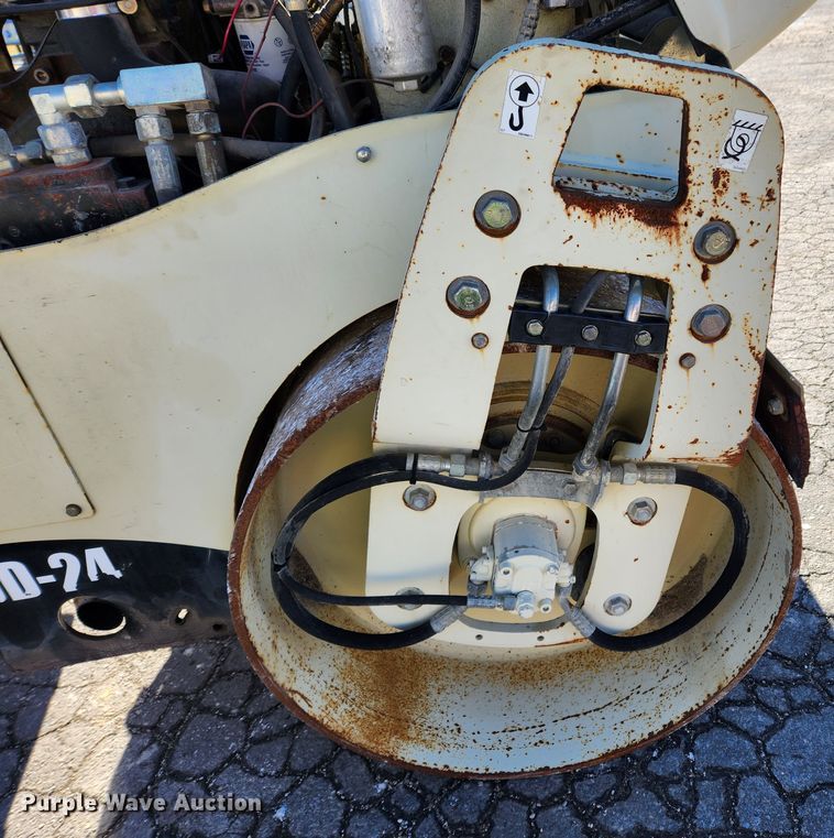 image for item JB9691 2007 Ingersoll Rand DD-24  double drum vibratory roller