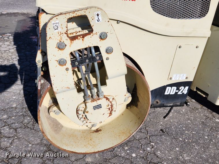 image for item JB9691 2007 Ingersoll Rand DD-24  double drum vibratory roller