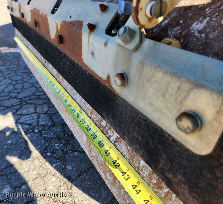 image for item JB9691 2007 Ingersoll Rand DD-24  double drum vibratory roller