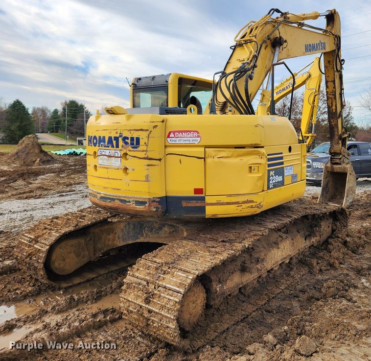 image for item JB9695 2013 Komatsu PC228USLC-8  excavator
