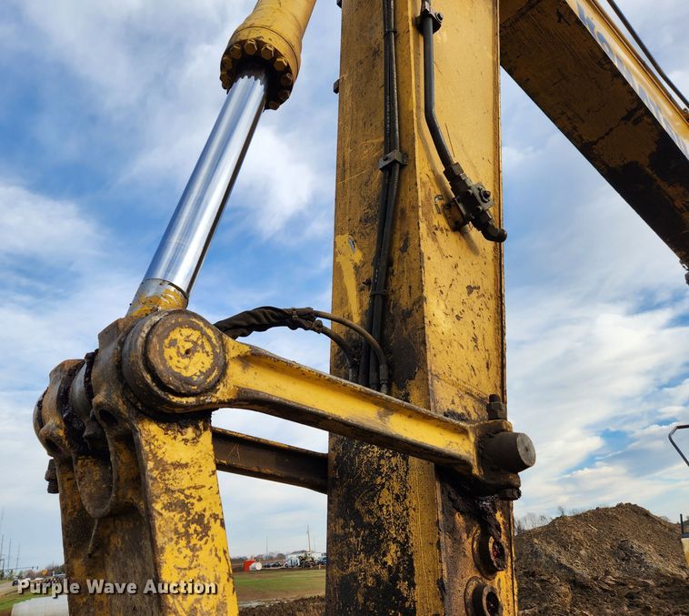 image for item JB9695 2013 Komatsu PC228USLC-8  excavator