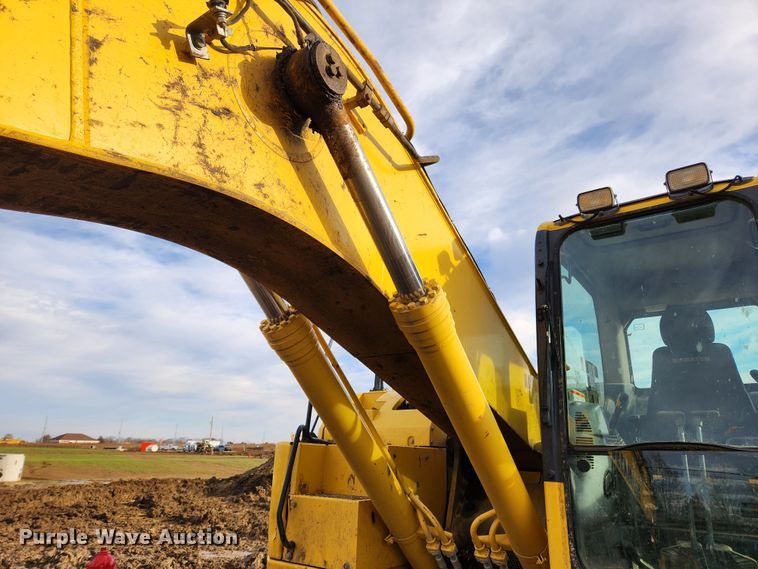 image for item JB9695 2013 Komatsu PC228USLC-8  excavator