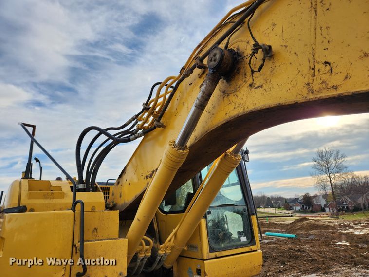 image for item JB9695 2013 Komatsu PC228USLC-8  excavator