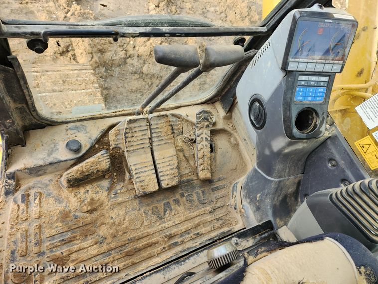 image for item JB9695 2013 Komatsu PC228USLC-8  excavator