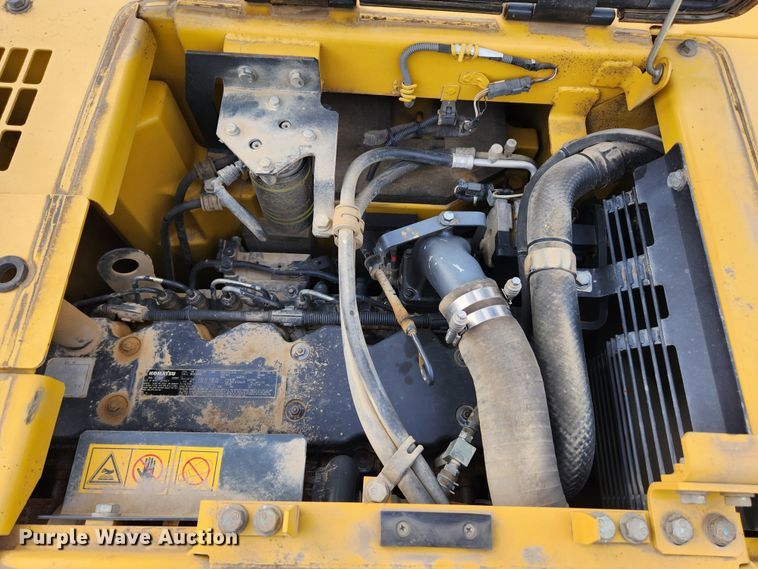 image for item JB9695 2013 Komatsu PC228USLC-8  excavator