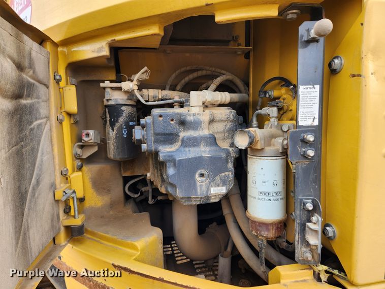 image for item JB9695 2013 Komatsu PC228USLC-8  excavator