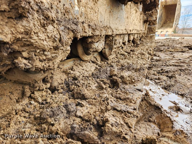 image for item JB9695 2013 Komatsu PC228USLC-8  excavator