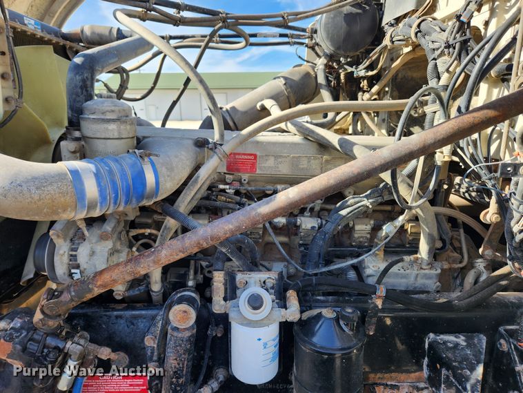 image for item JB9699 2004 Western Star 4900FA  dump truck