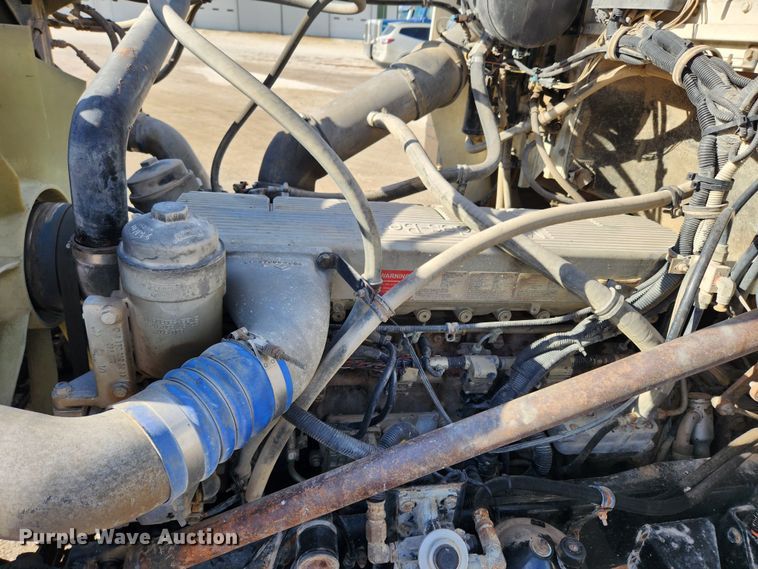 image for item JB9699 2004 Western Star 4900FA  dump truck