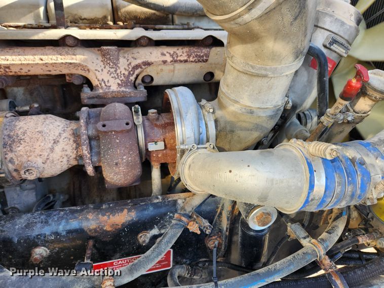 image for item JB9699 2004 Western Star 4900FA  dump truck